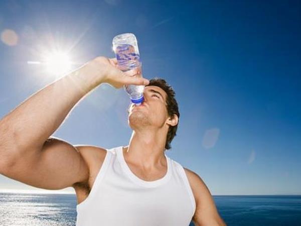 Res mislite, da dobro poznate hrano in pijačo, ki vpliva na hidratacijo?